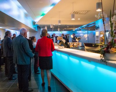 Bild: 2015-12/bar-reception.jpg